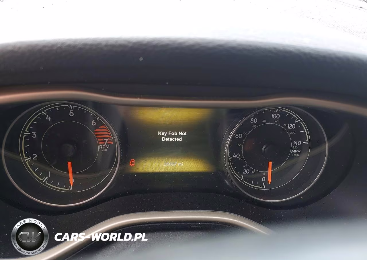 2016 Jeep Cherokee Limited VIN:1C4PJLDB9GW247565 - 9