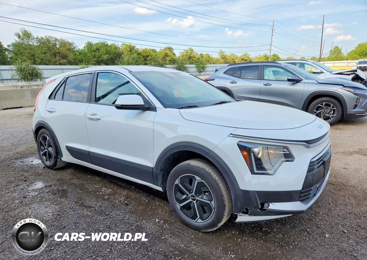 2026 Kia Niro Lx VIN:KNDCP3LE9T5362787 - 4