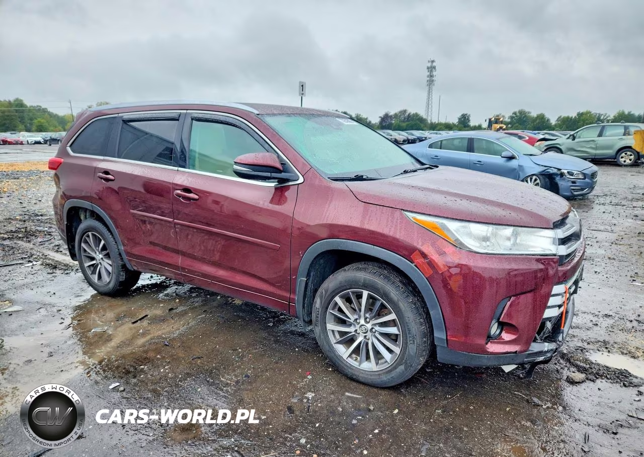 2017 Toyota Highlander Xle VIN:5TDJZRFH7HS406717 - 4