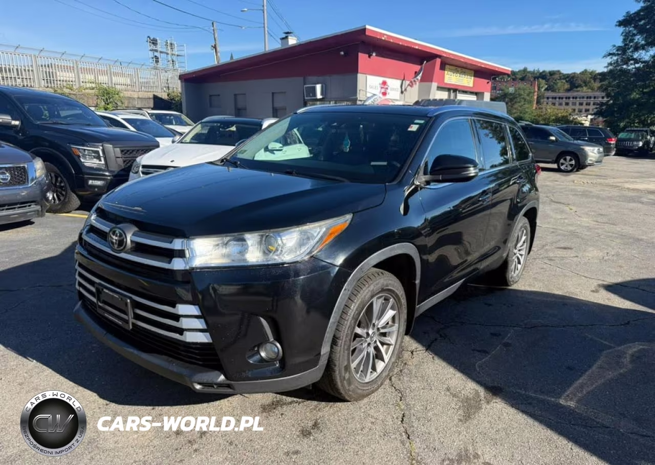 2019 Toyota Highlander Xle VIN:5TDJZRFH7KS980614 - 1