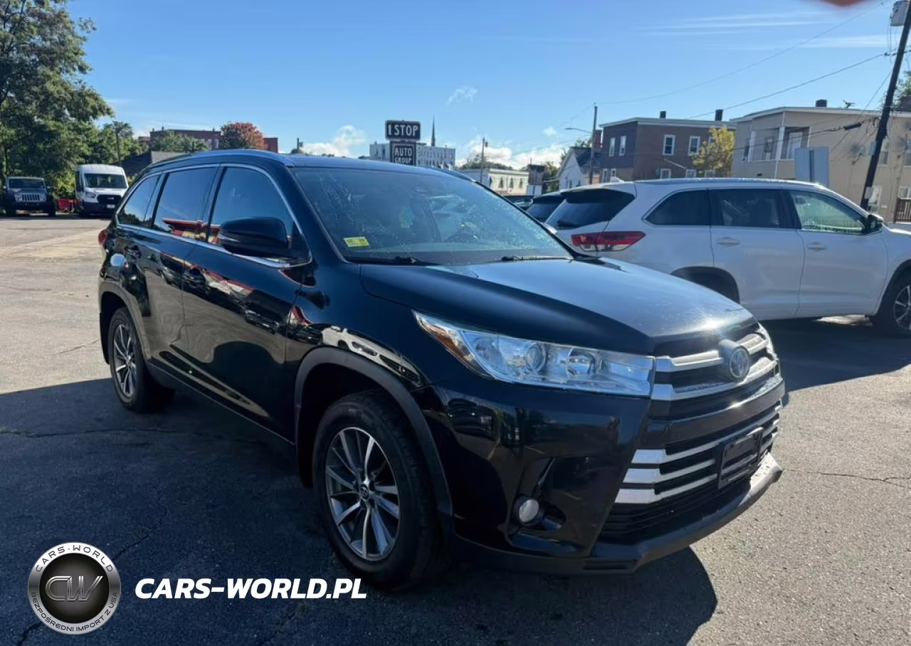2019 Toyota Highlander Xle VIN:5TDJZRFH7KS980614 - 4