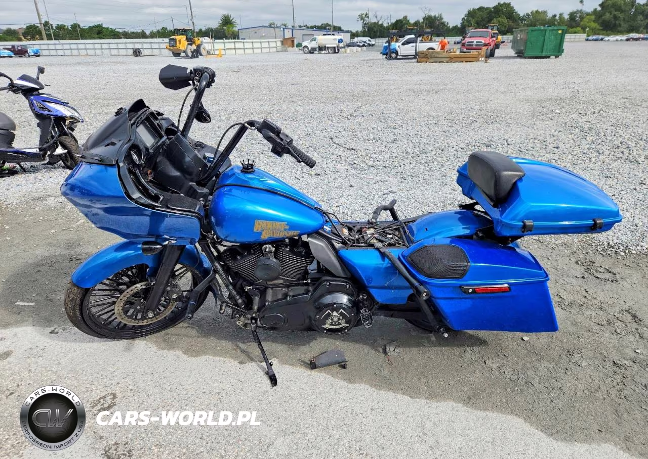 2016 Harley-Davidson Fltrx Road Glide VIN:1HD1KHM11GB635225 - 3