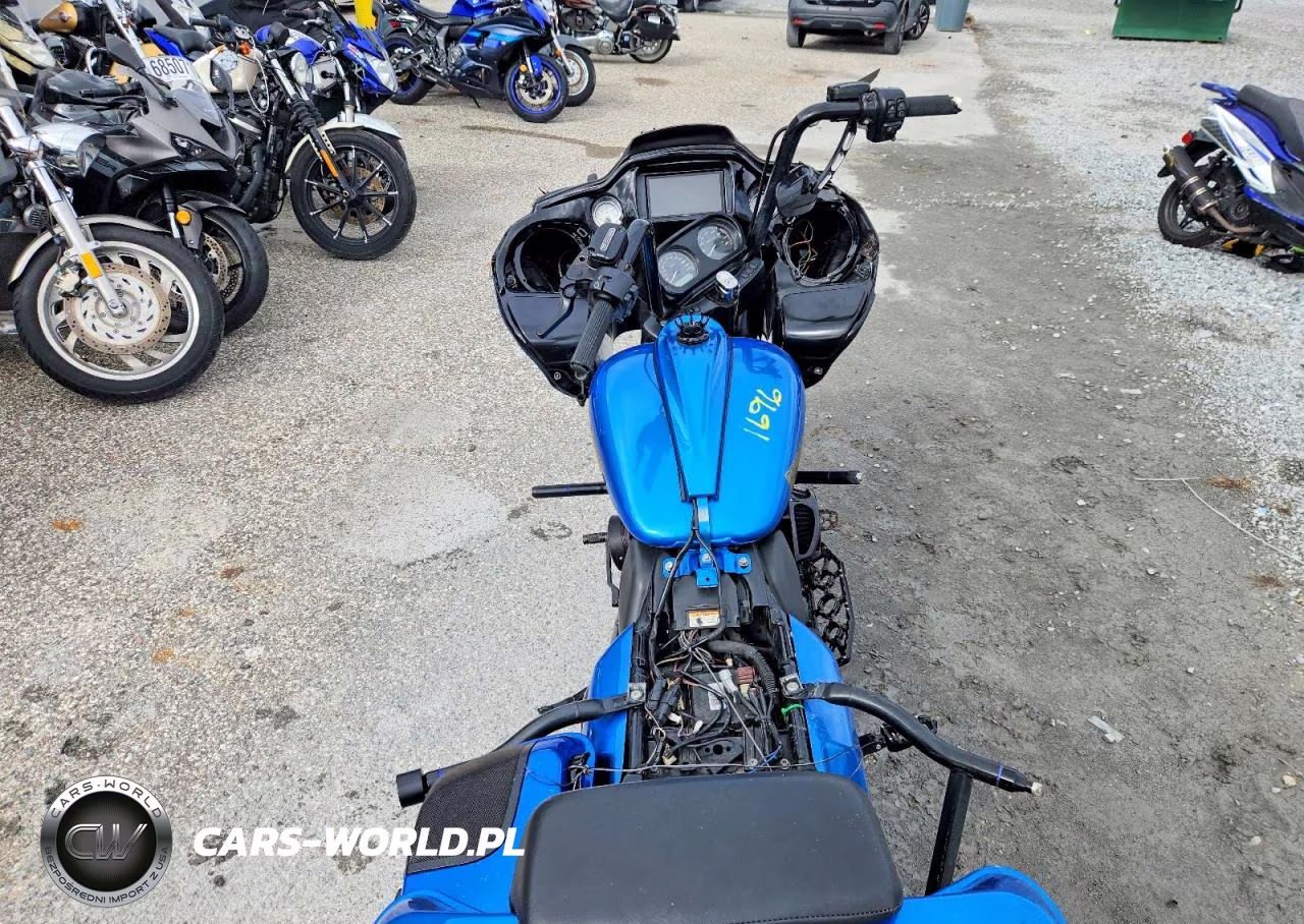 2016 Harley-Davidson Fltrx Road Glide VIN:1HD1KHM11GB635225 - 6