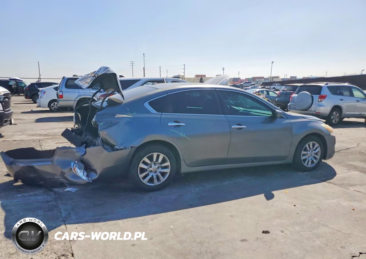 2015 Nissan Altima 2.5 VIN:1N4AL3APXFN889657 - 3