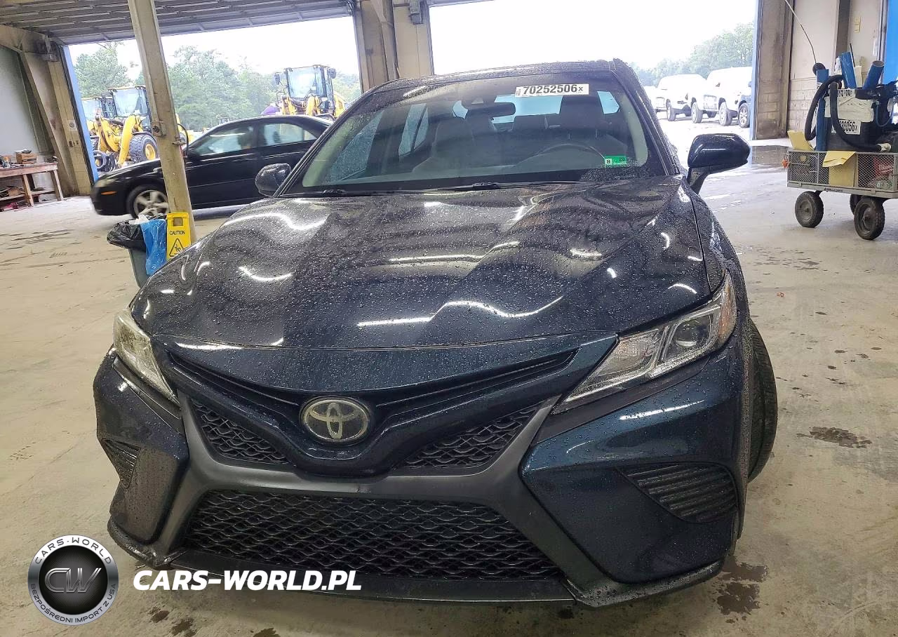 2018 Toyota Camry Se VIN:4T1B11HK6JU581267 - 5