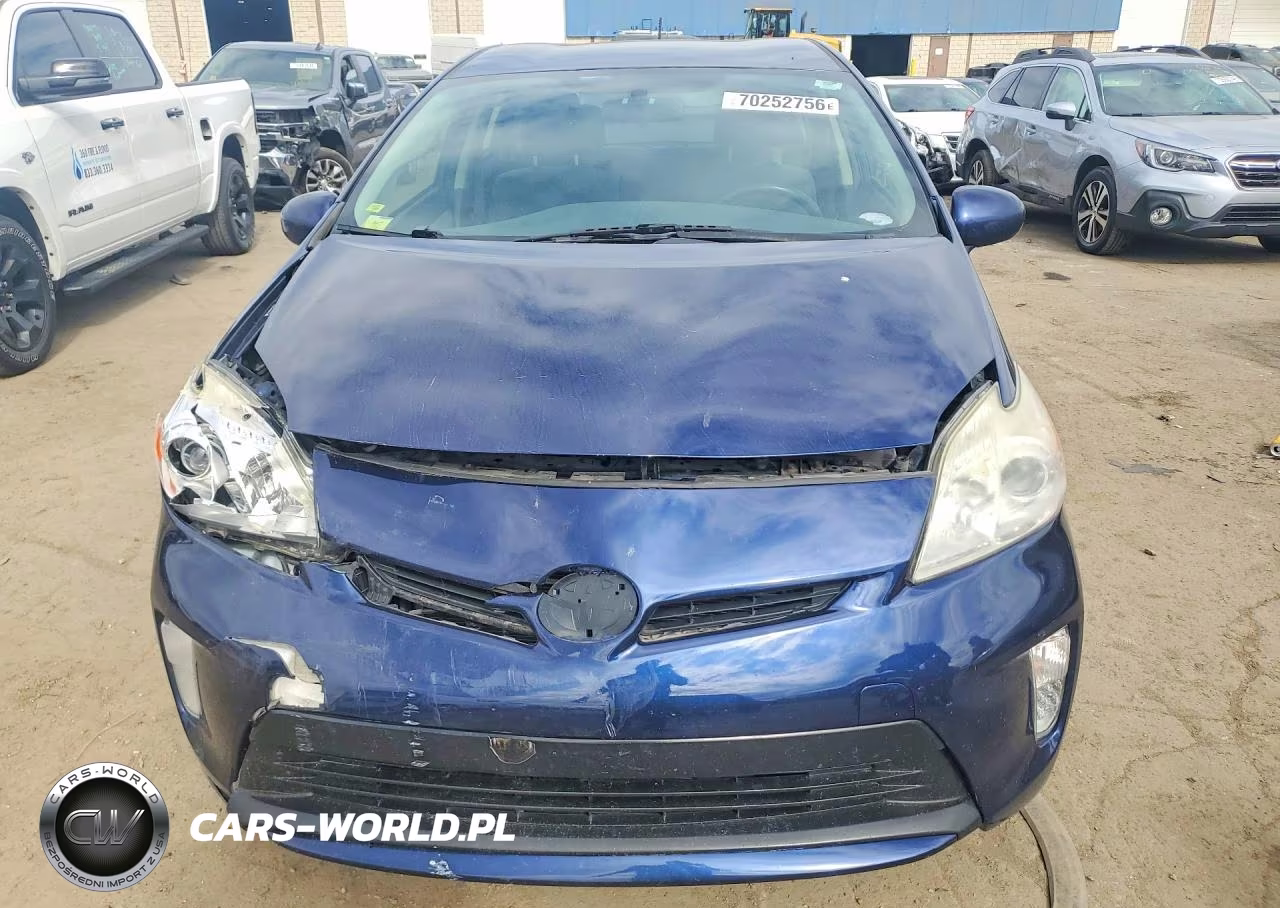 2012 Toyota Prius Two VIN:JTDKN3DU0C1537121 - 5