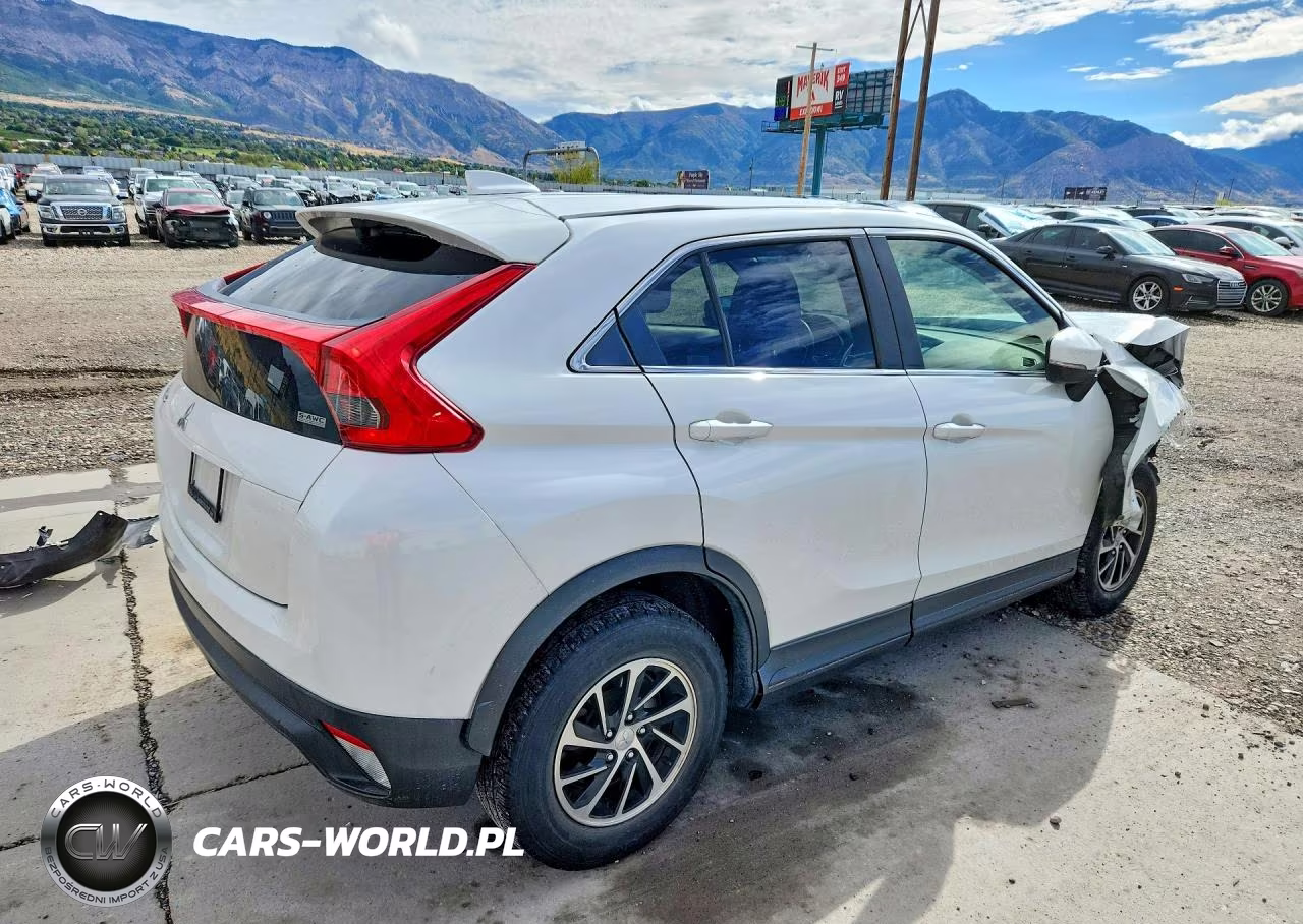 2020 Mitsubishi Eclipse Cross Es VIN:JA4AT3AA0LZ005827 - 3