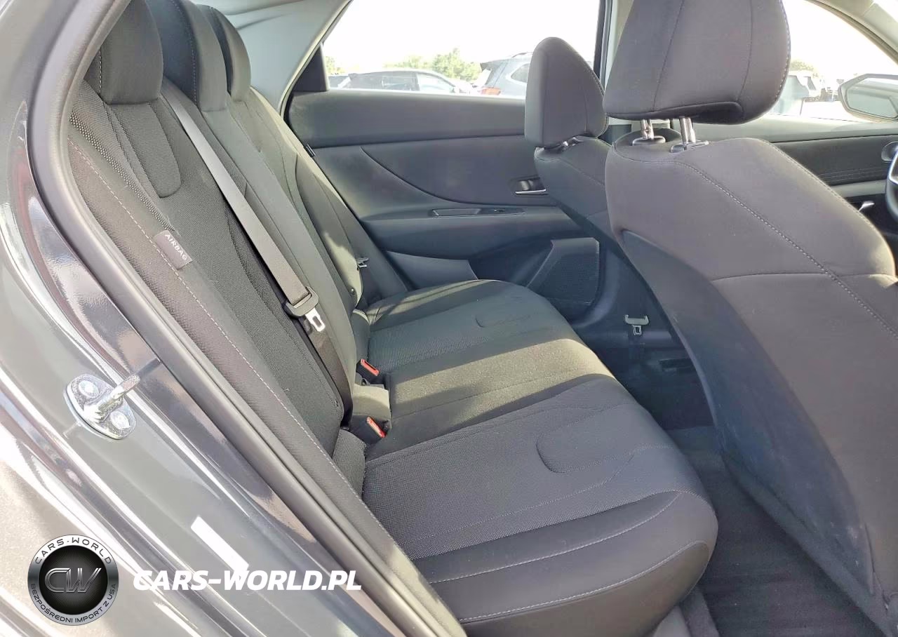 2026 Hyundai Elantra Se VIN:KMHLL4DG1TU115461 - 10