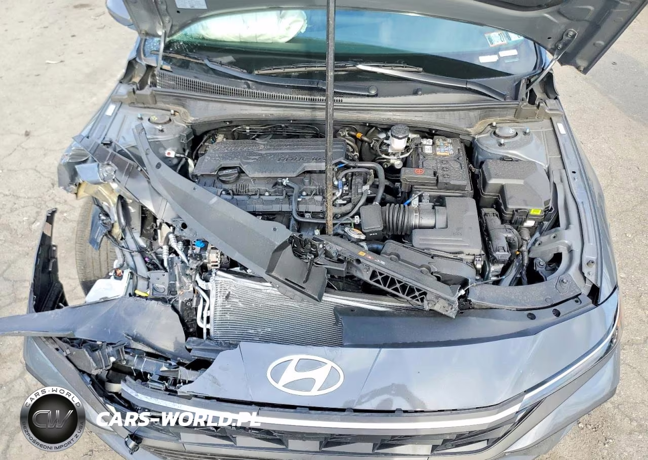 2026 Hyundai Elantra Se VIN:KMHLL4DG1TU115461 - 11