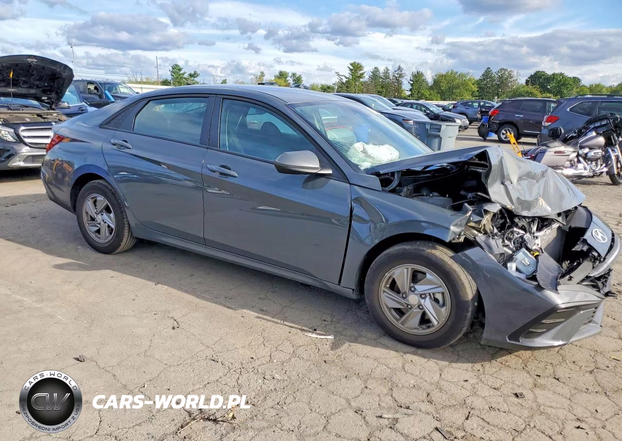 2026 Hyundai Elantra Se VIN:KMHLL4DG1TU115461 - 4