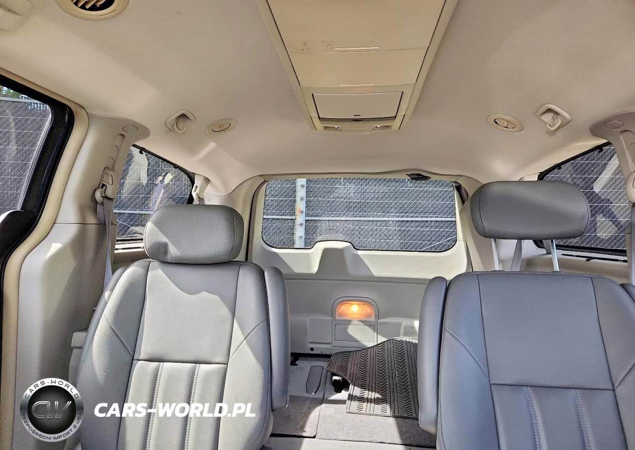 2009 Chrysler Town & Country Touring VIN:2A8HR54189R508494 - 10