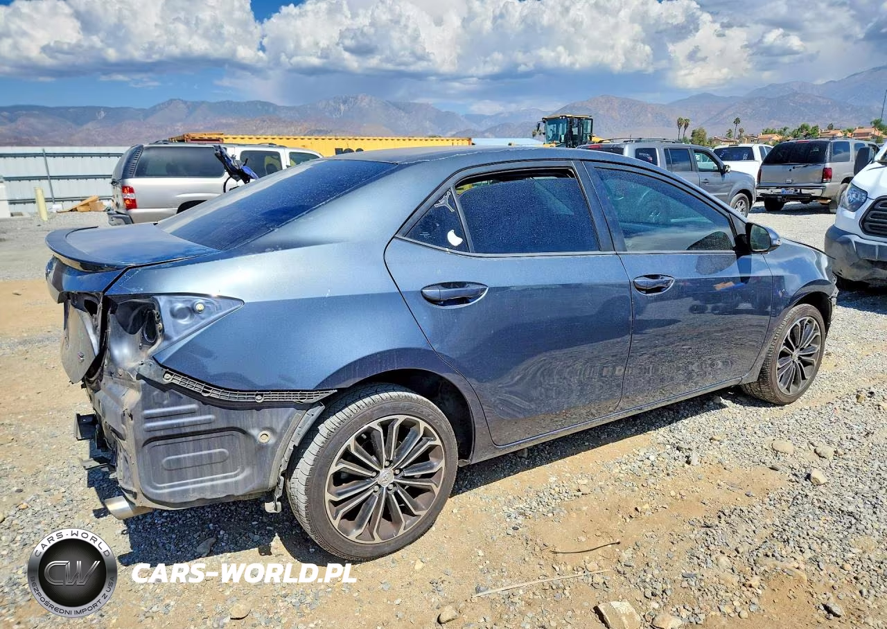 2015 Toyota Corolla S Plus VIN:5YFBURHE1FP243901 - 3