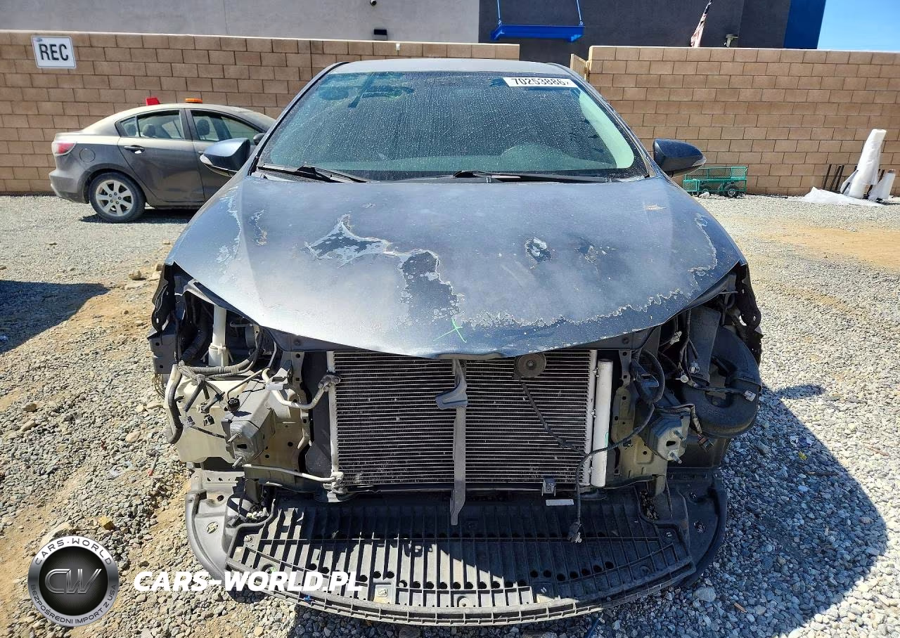 2015 Toyota Corolla S Plus VIN:5YFBURHE1FP243901 - 5