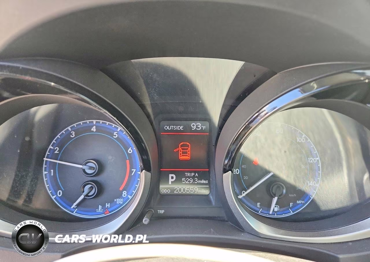 2015 Toyota Corolla S Plus VIN:5YFBURHE1FP243901 - 9