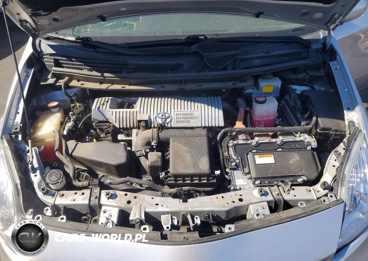 2015 Toyota Prius Two VIN:JTDKN3DU1F2003169 - 11
