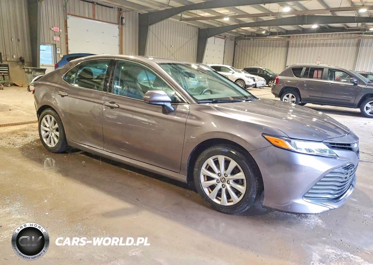 2020 Toyota Camry Le VIN:4T1C11AK8LU955301 - 4