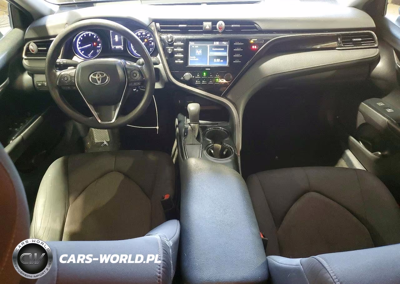 2020 Toyota Camry Le VIN:4T1C11AK8LU955301 - 8