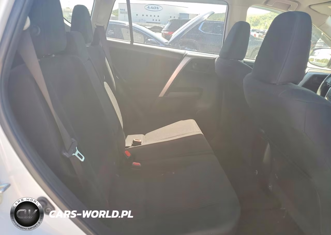 2018 Toyota Rav4 Le VIN:JTMBFREV0JJ218435 - 11
