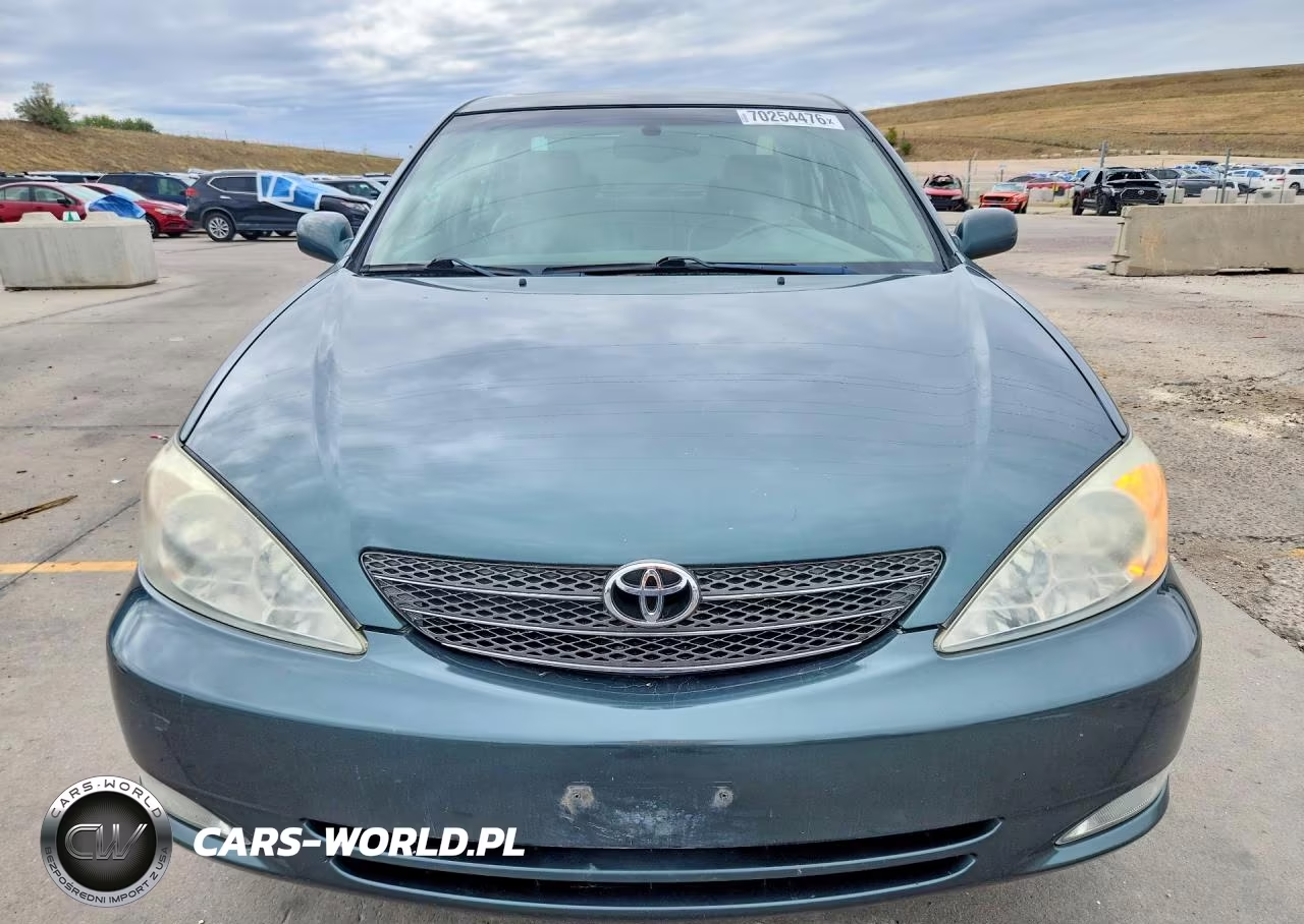 2004 Toyota Camry Xle VIN:4T1BE30K94U305570 - 5