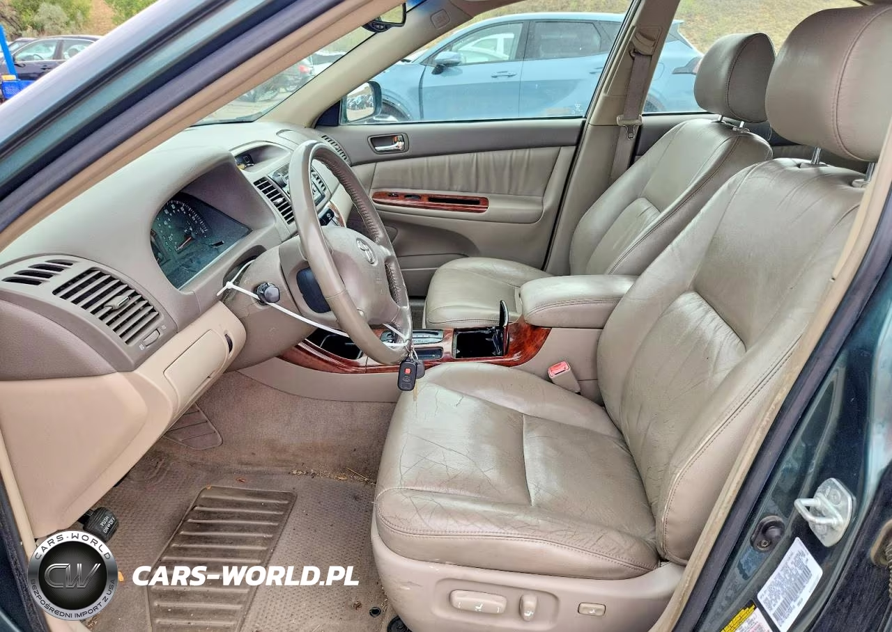 2004 Toyota Camry Xle VIN:4T1BE30K94U305570 - 7