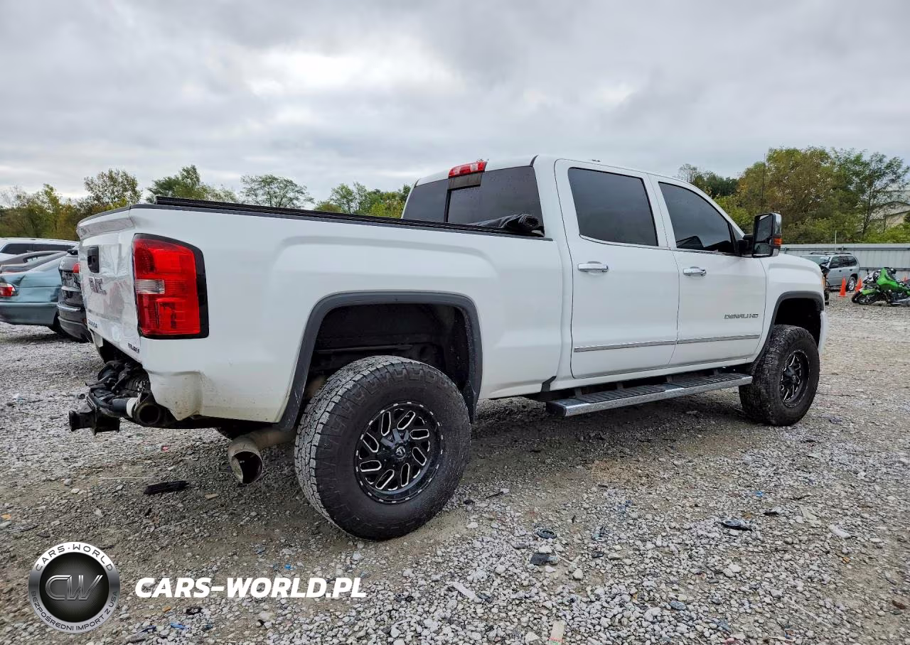 2016 GMC Sierra K2500 Denali VIN:1GT12UE88GF303068 - 3