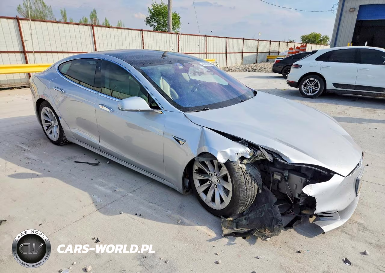 2018 Tesla Model S VIN:5YJSA1E28JF260784 - 4