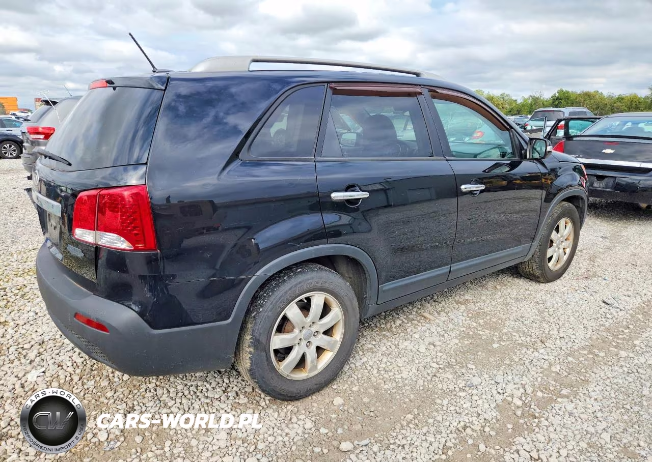 2012 Kia Sorento Lx VIN:5XYKT4A24CG295707 - 3
