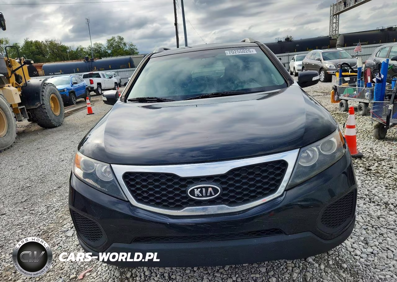 2012 Kia Sorento Lx VIN:5XYKT4A24CG295707 - 5