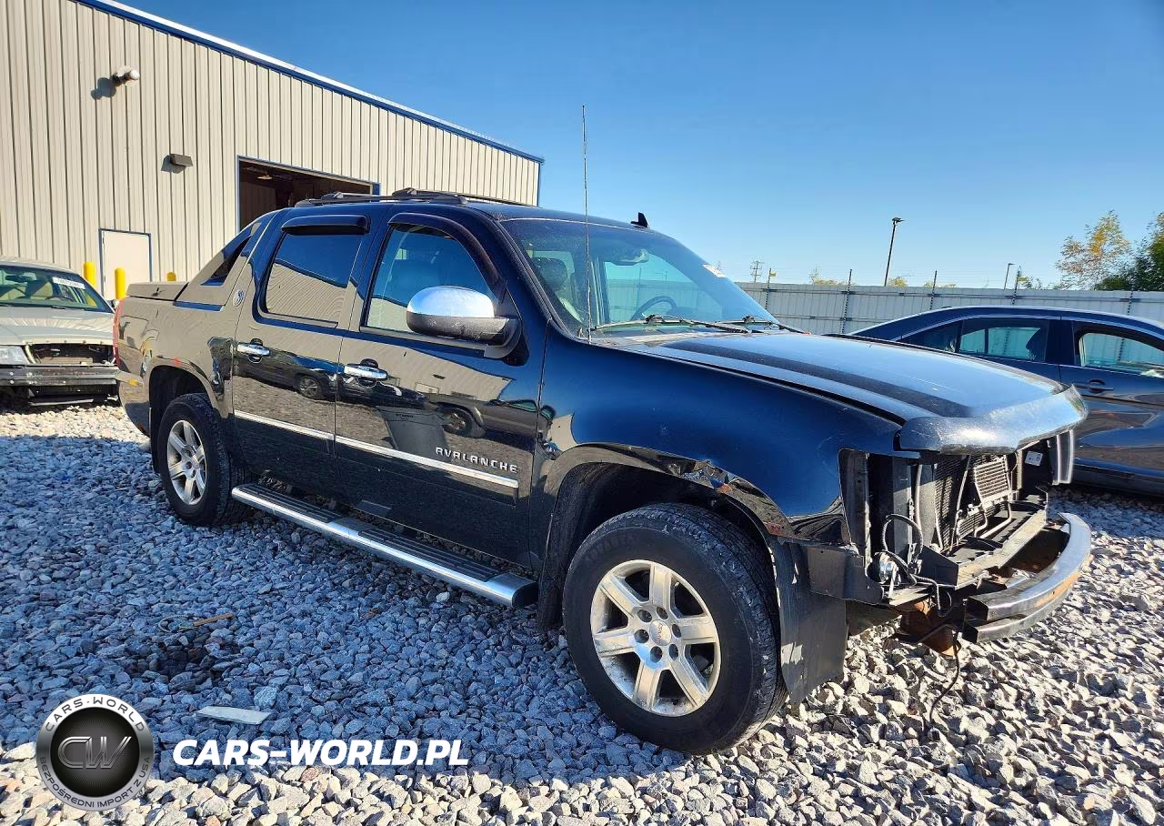 2013 Chevrolet Avalanche Ltz VIN:3GNTKGE76DG354216 - 4