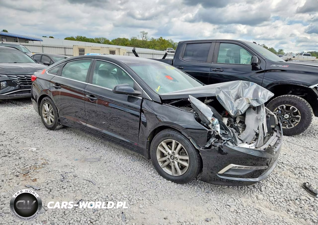 2015 Hyundai Sonata Se VIN:5NPE24AF5FH220823 - 4