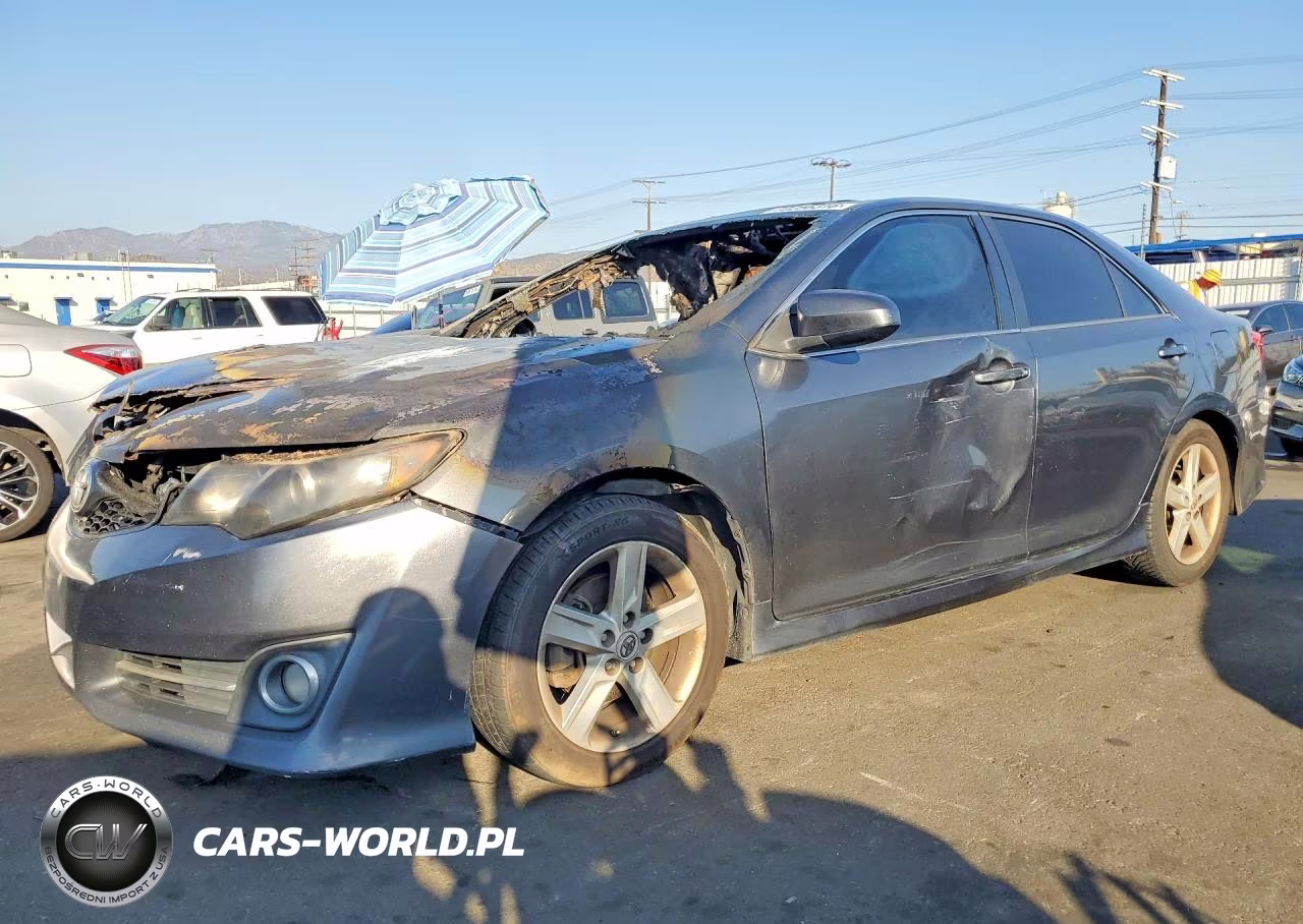 2012 Toyota Camry Se – zdjęcie 1 z 12