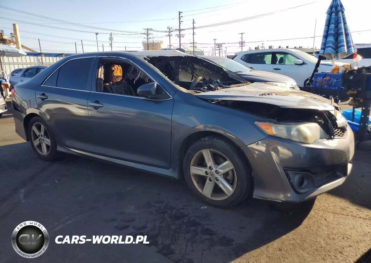 2012 Toyota Camry Se VIN:4T1BF1FK2CU112555 - 4