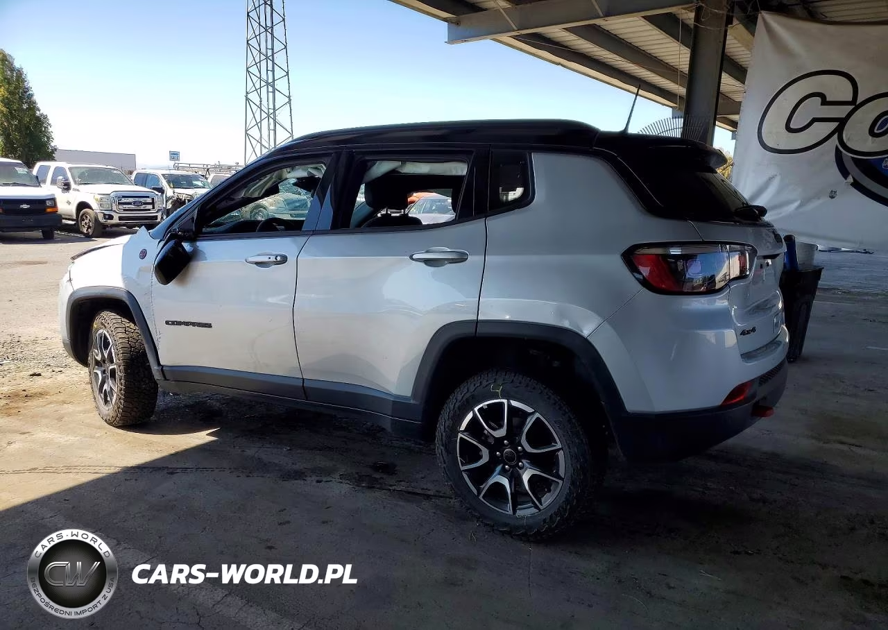 2025 Jeep Compass Trailhawk VIN:3C4NJDDN0ST570148 - 2