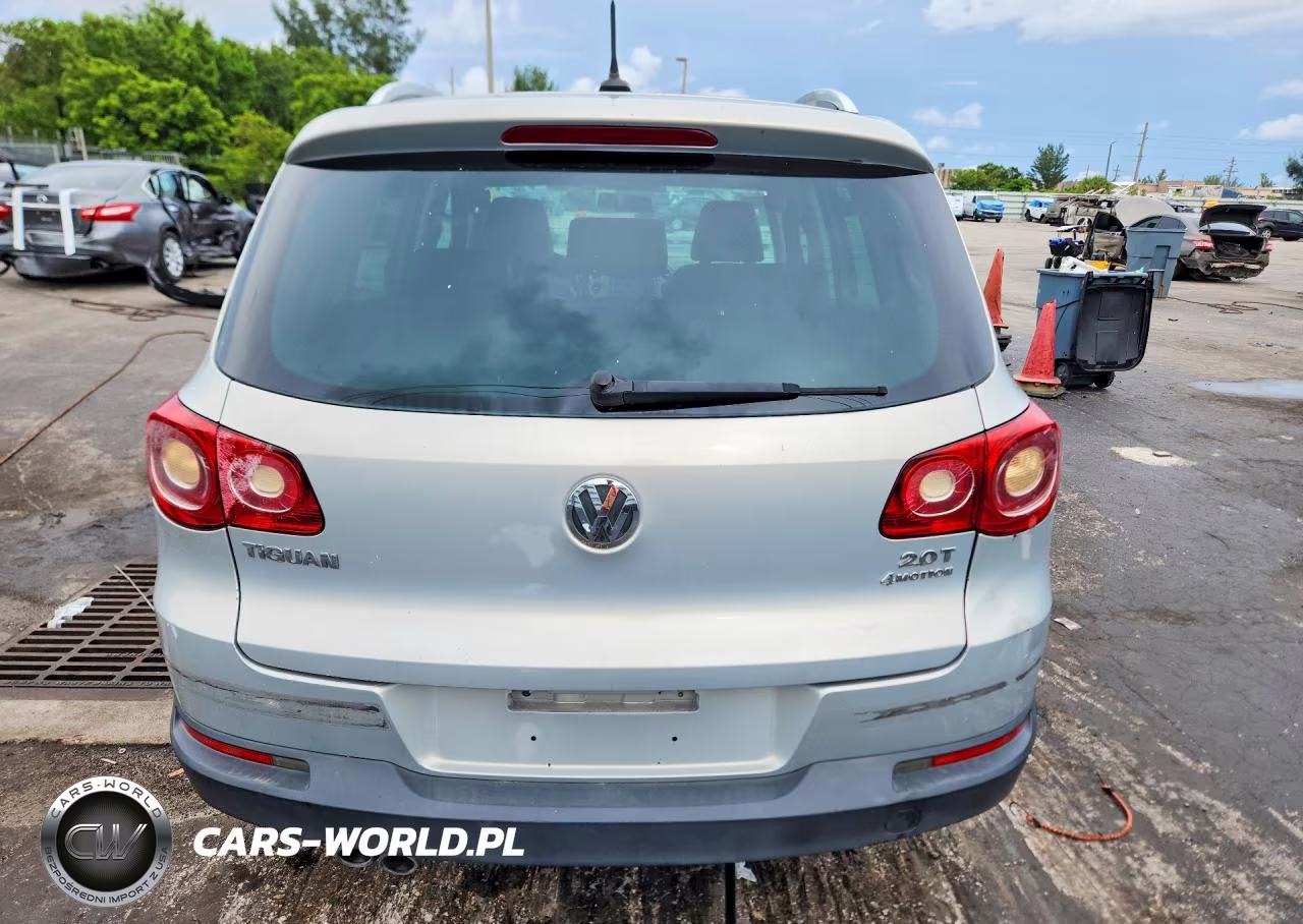 2010 Volkswagen Tiguan Se VIN:WVGBV7AX9AW521775 - 6