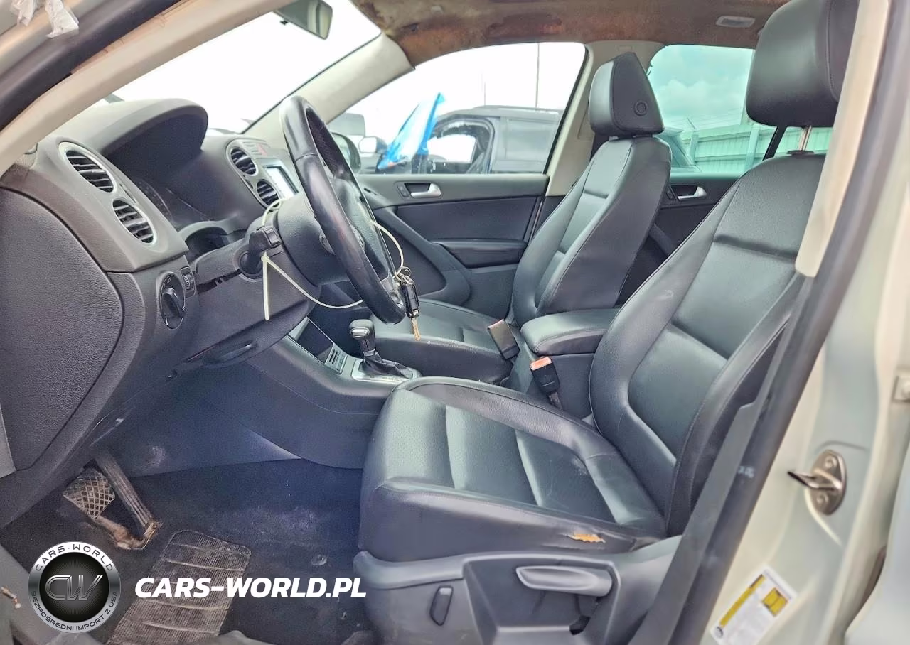 2010 Volkswagen Tiguan Se VIN:WVGBV7AX9AW521775 - 7