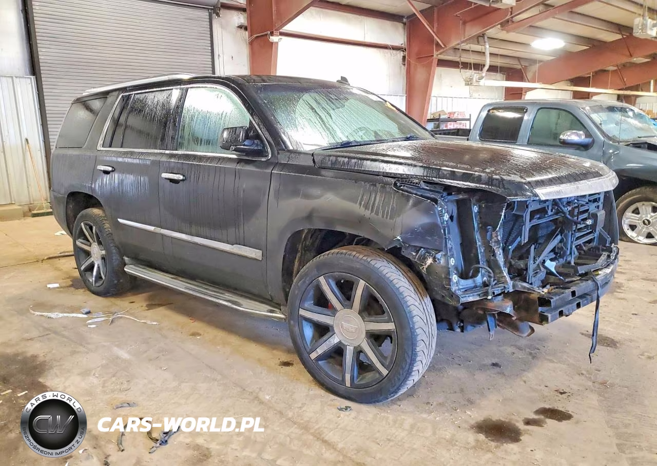 2015 Cadillac Escalade Premium VIN:1GYS4CKJXFR244032 - 4
