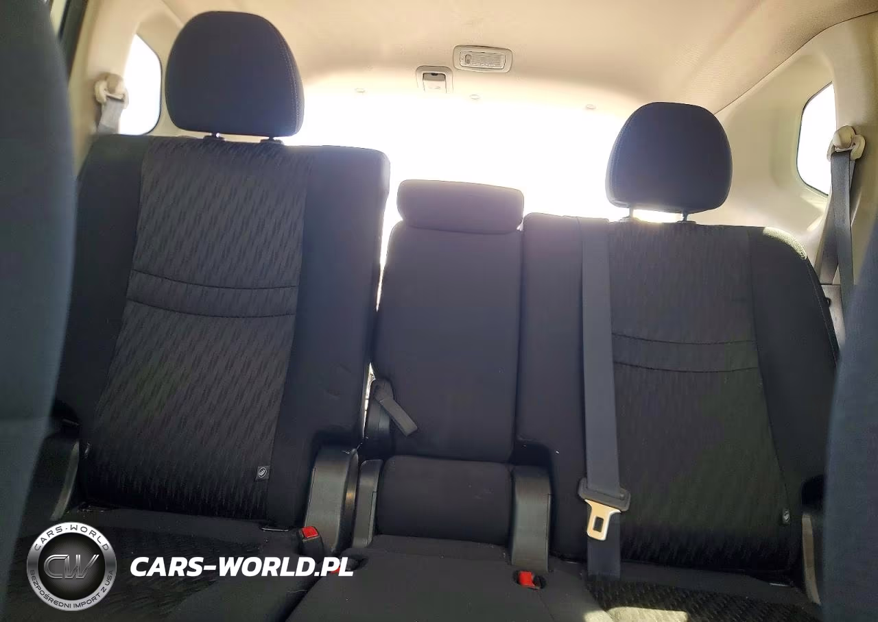 2019 Nissan Rogue S VIN:5N1AT2MV6KC803289 - 10