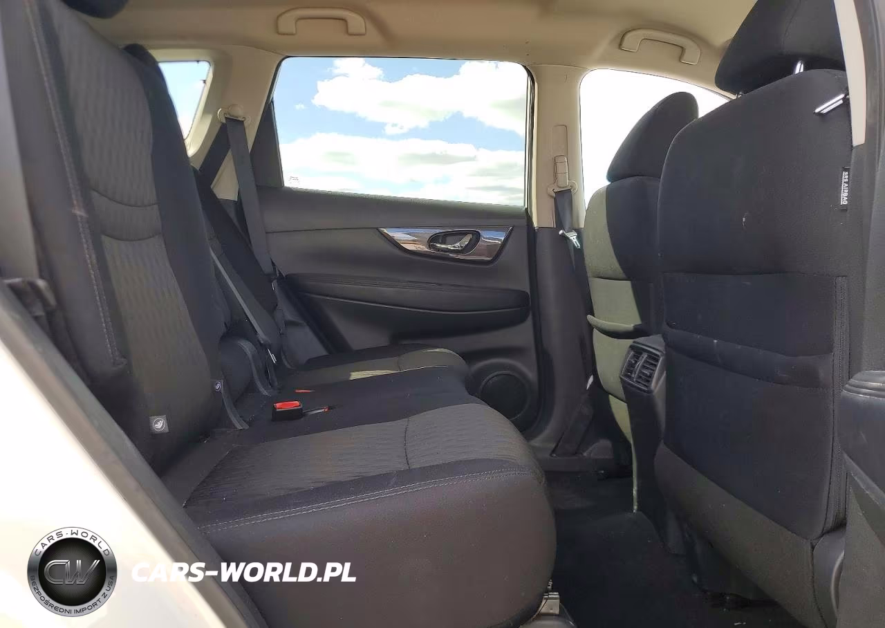 2019 Nissan Rogue S VIN:5N1AT2MV6KC803289 - 11
