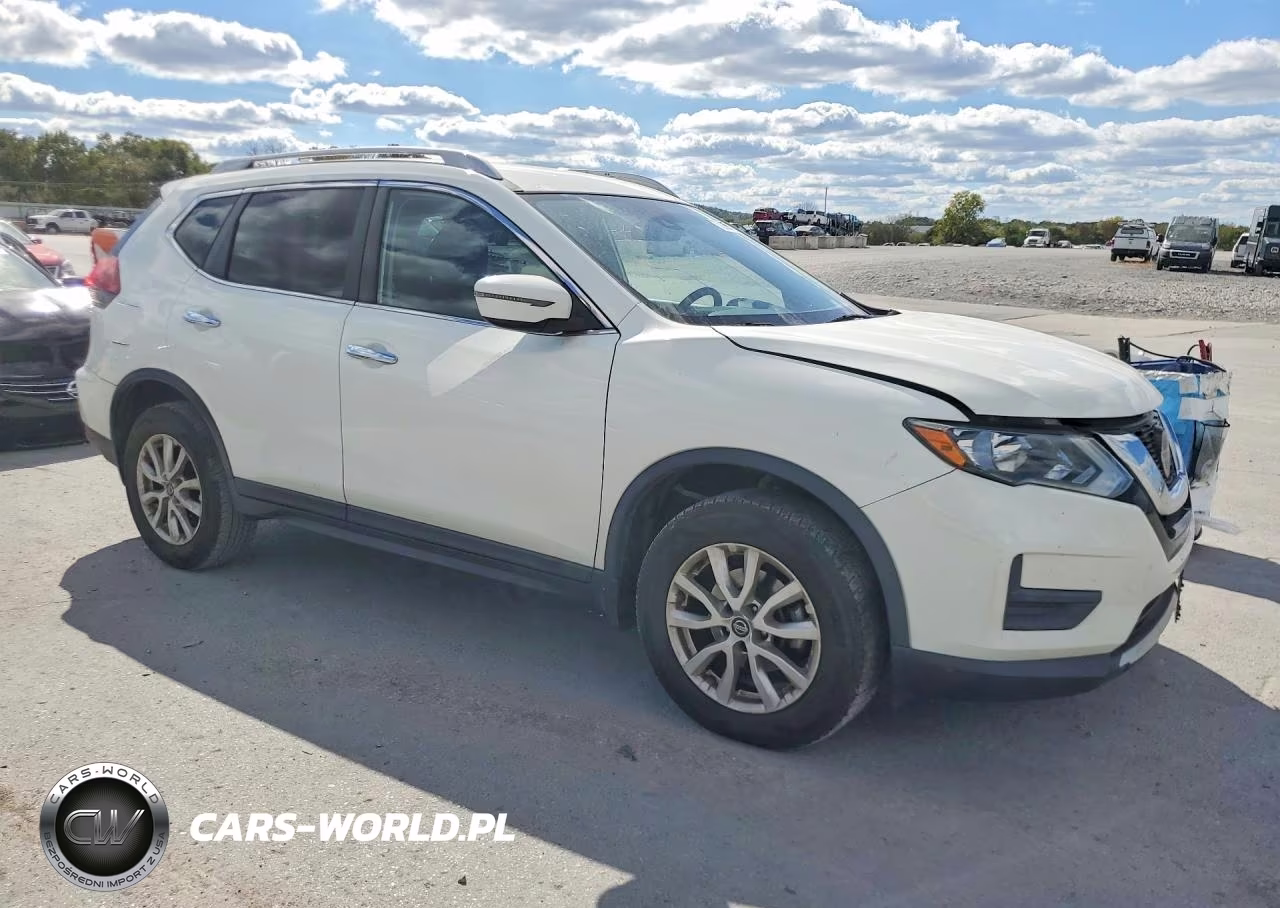 2019 Nissan Rogue S VIN:5N1AT2MV6KC803289 - 4
