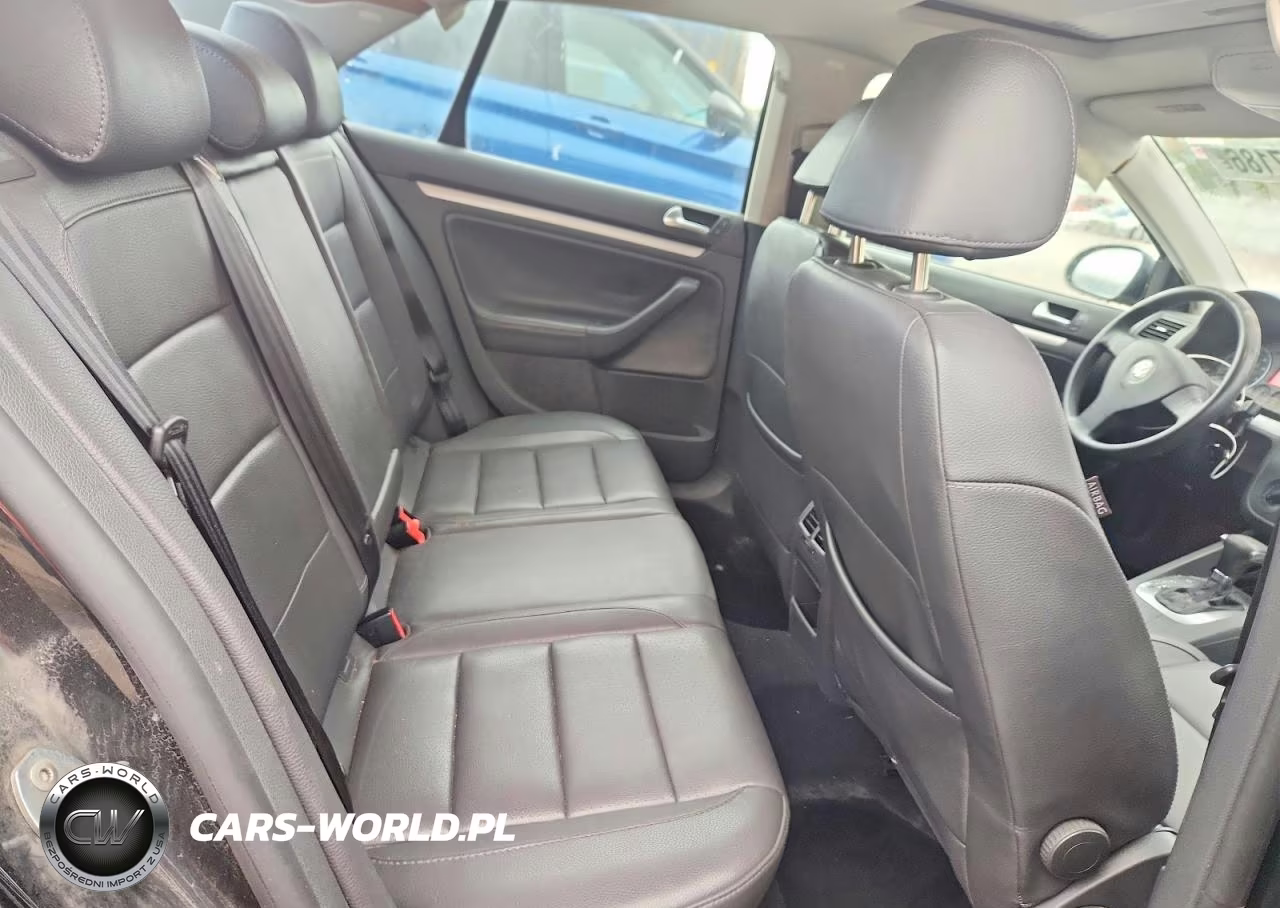 2007 Volkswagen Jetta Wolfsburg VIN:3VWEF71K87M161584 - 10