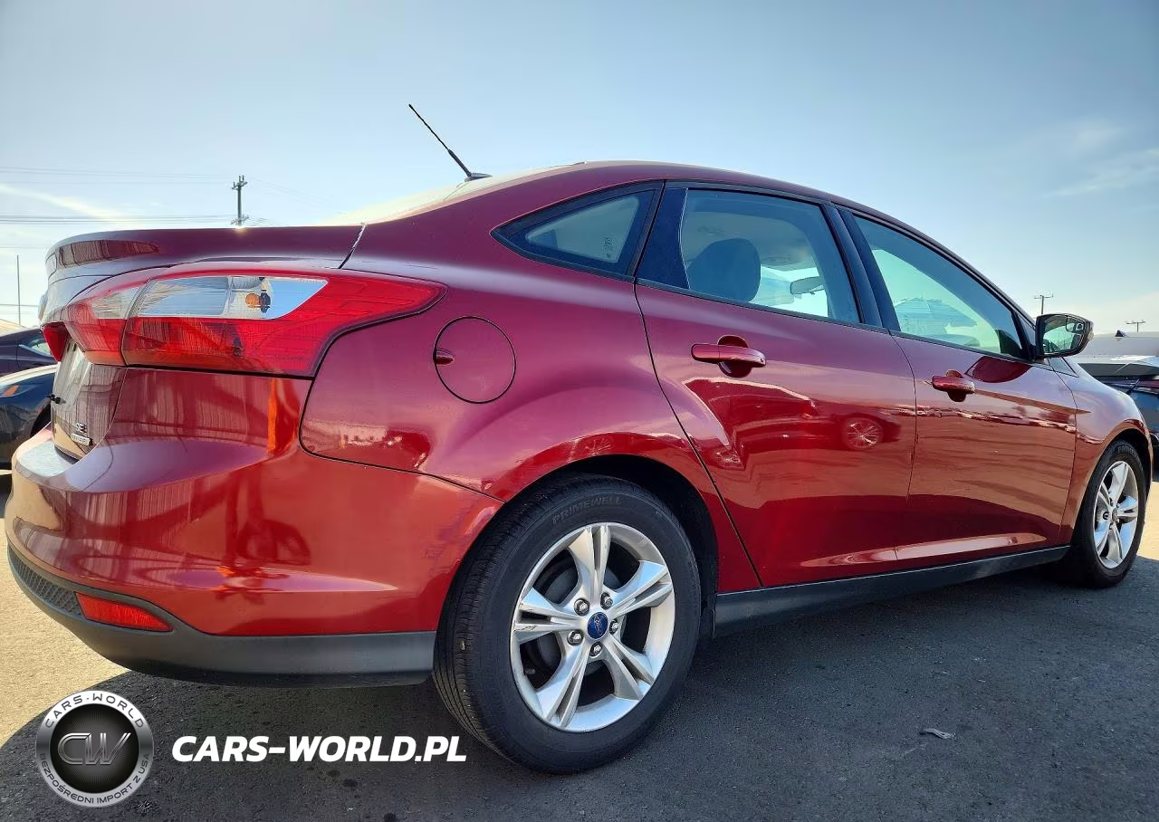 2013 Ford Focus Se VIN:1FADP3F20DL165161 - 3