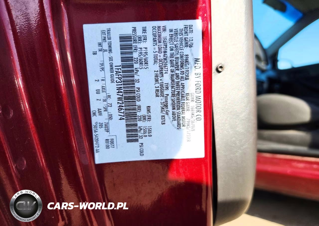 2007 Ford Focus Zx3 VIN:1FAFP31N47W246774 - 12