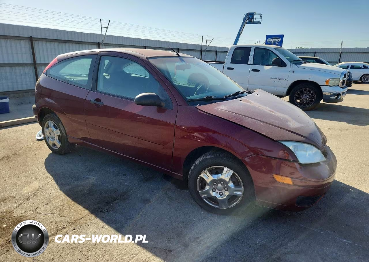 2007 Ford Focus Zx3 VIN:1FAFP31N47W246774 - 4