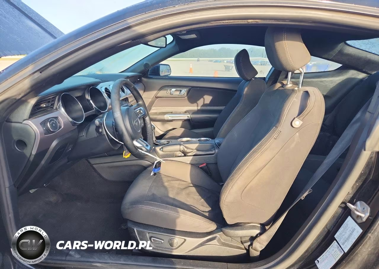 2017 Ford Mustang VIN:1FA6P8TH8H5230136 - 7