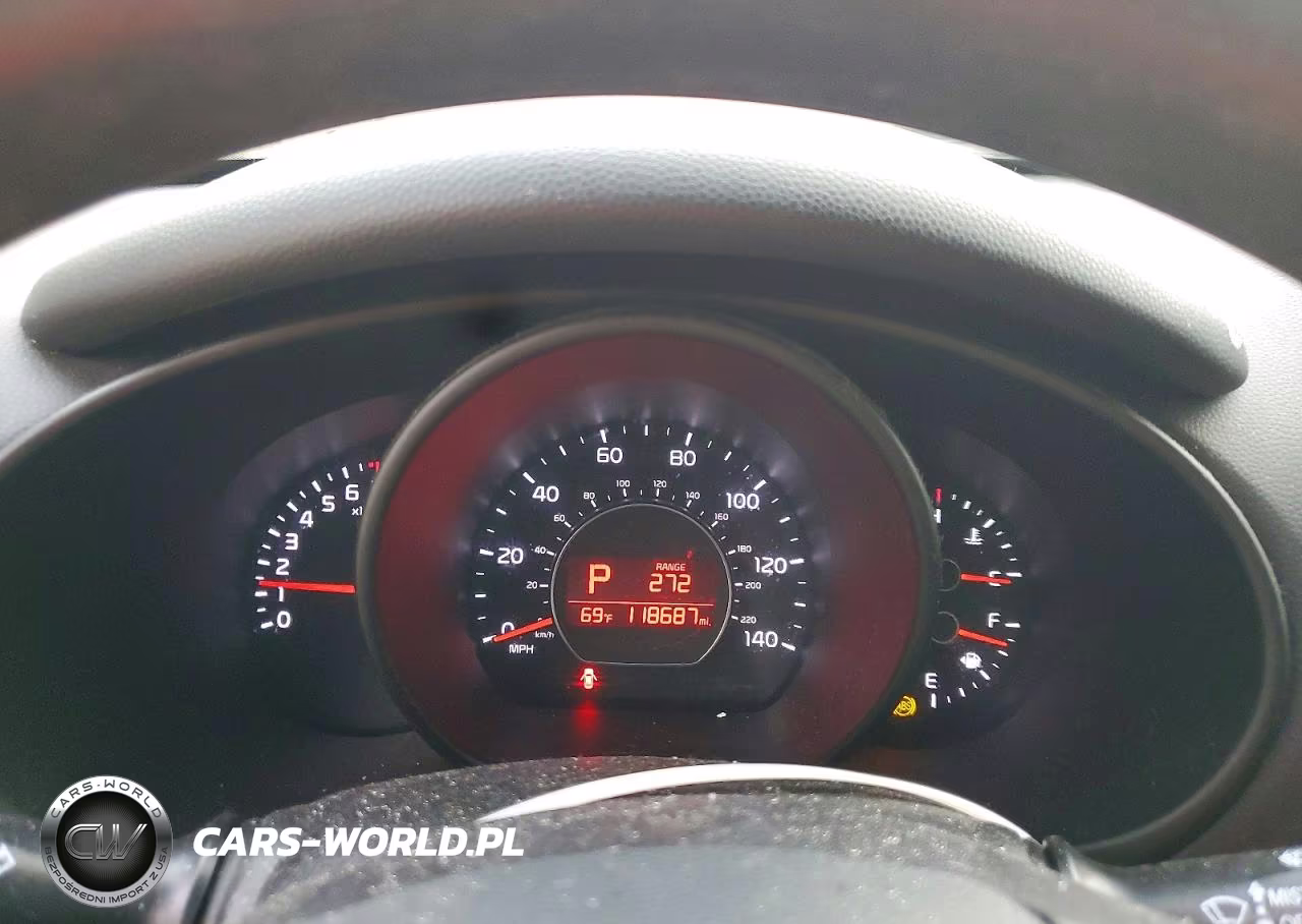 2018 Kia Soul + VIN:KNDJP3A50J7514287 - 9
