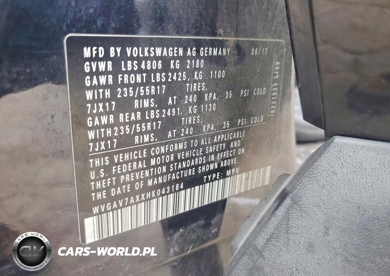 2017 Volkswagen Tiguan S VIN:WVGAV7AXXHK043184 - 13
