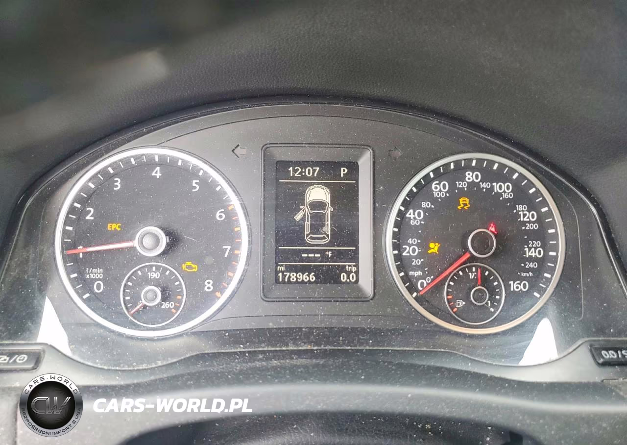 2017 Volkswagen Tiguan S VIN:WVGAV7AXXHK043184 - 9