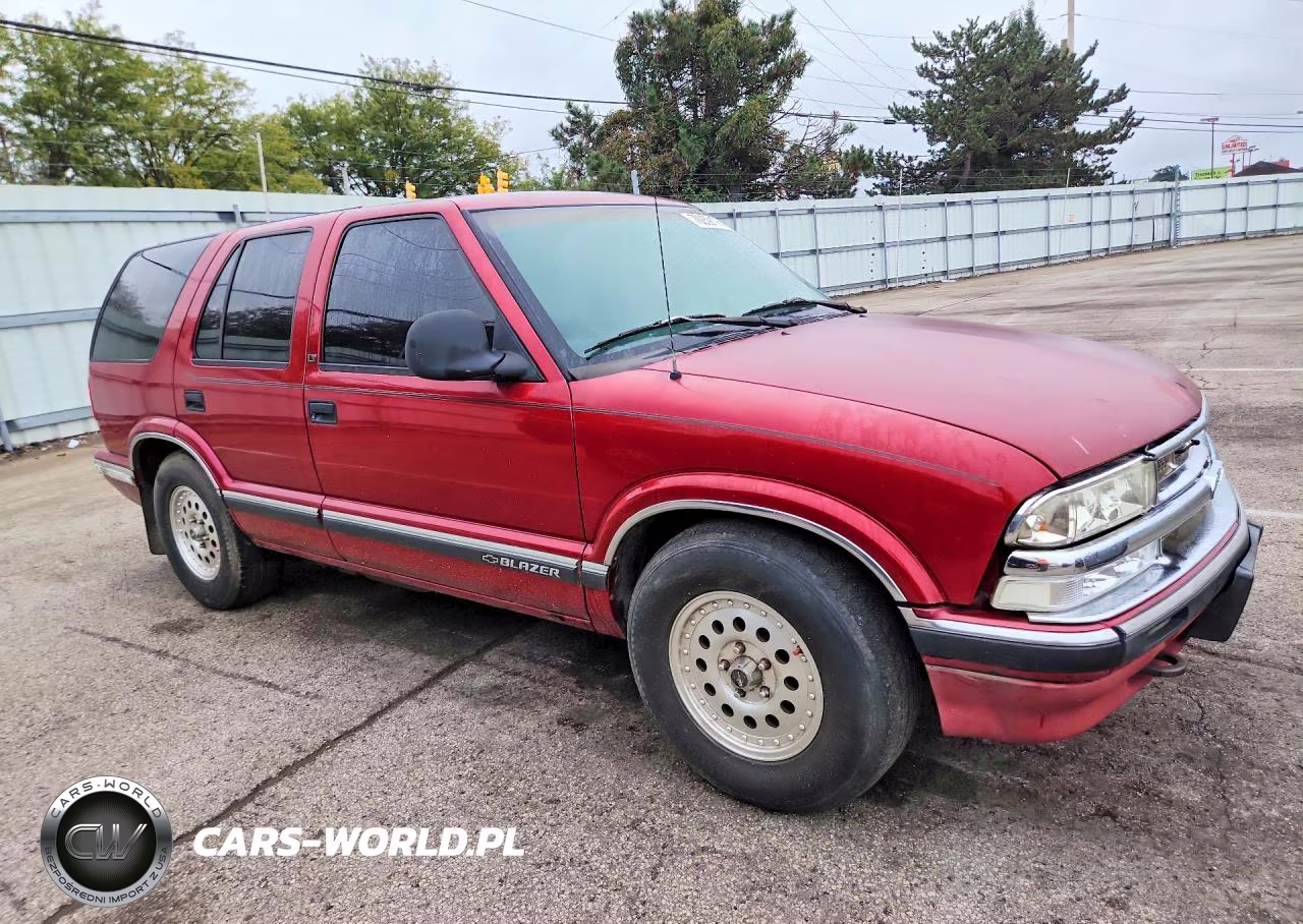 1996 Chevrolet Blazer VIN:1GNDT13W2T2276839 - 4