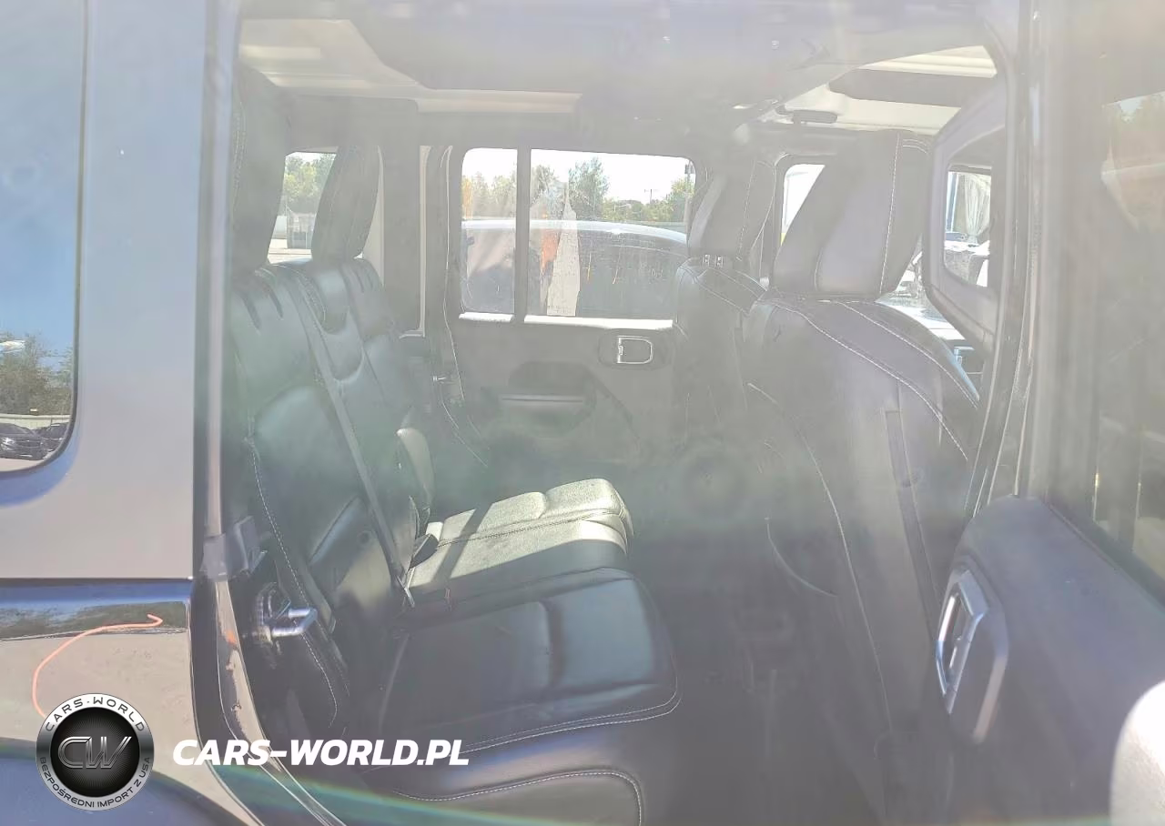 2018 Jeep Wrangler Unlimited Sport VIN:1C4HJXDGXJW127272 - 11