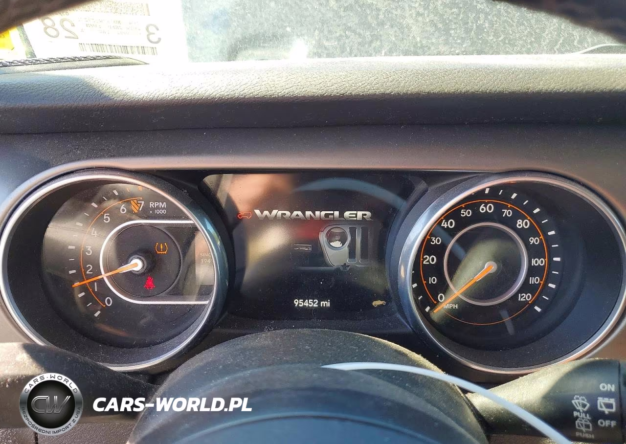 2018 Jeep Wrangler Unlimited Sport VIN:1C4HJXDGXJW127272 - 9